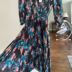 Misa Kirna dress size small